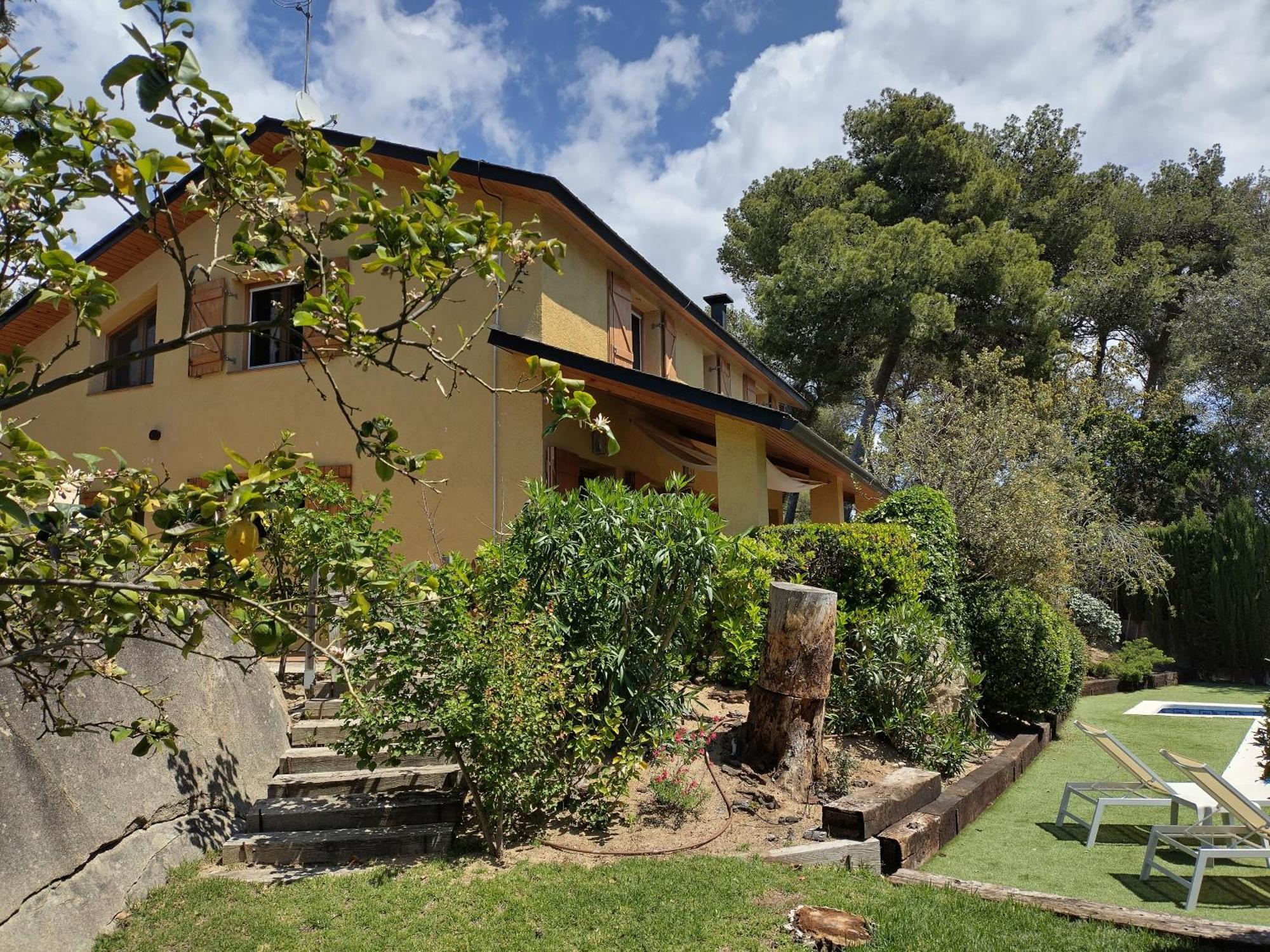 Willa Casa Feliz Sant Cebrià de Vallalta Zewnętrze zdjęcie