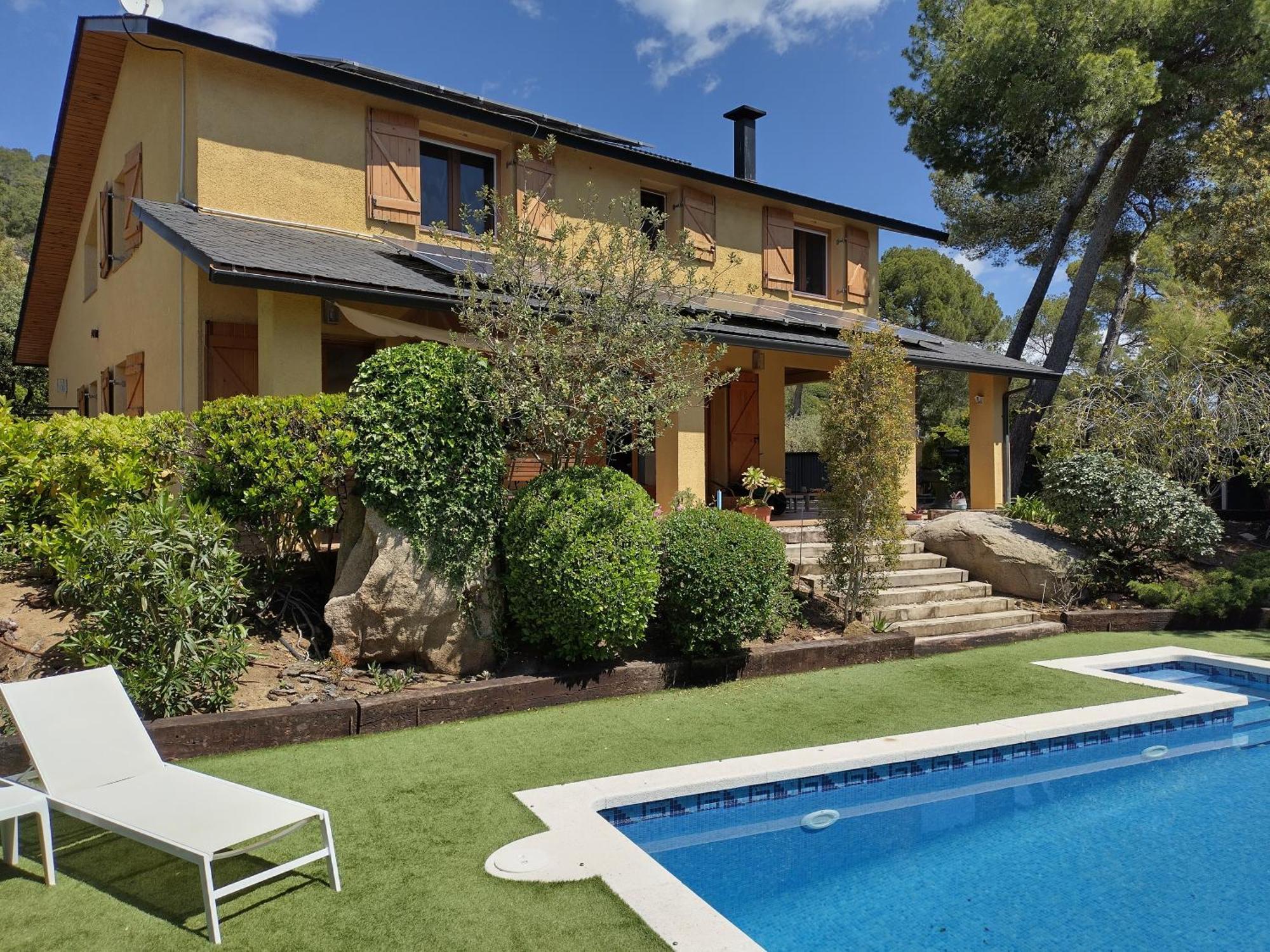Willa Casa Feliz Sant Cebrià de Vallalta Zewnętrze zdjęcie