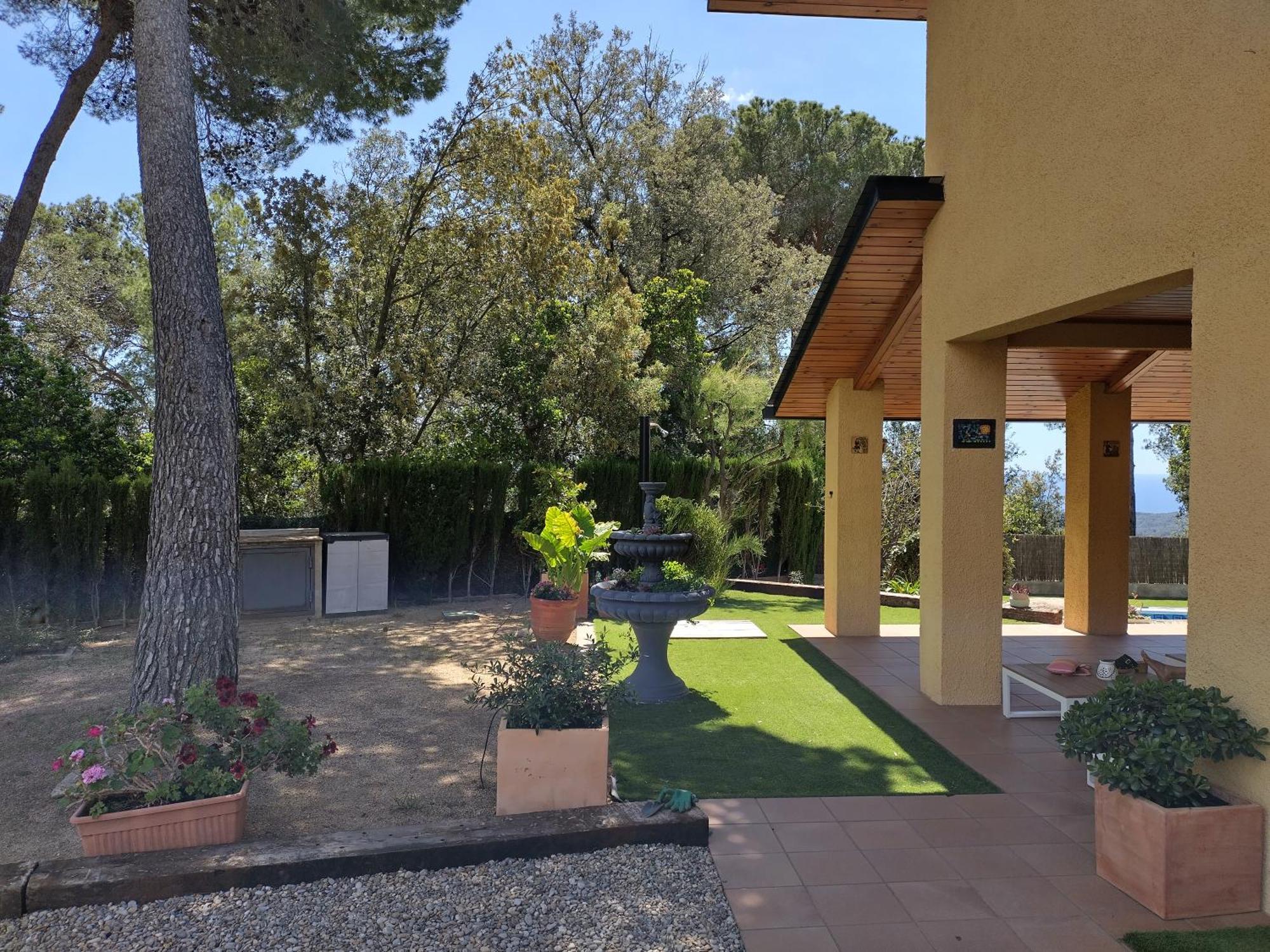 Willa Casa Feliz Sant Cebrià de Vallalta Zewnętrze zdjęcie