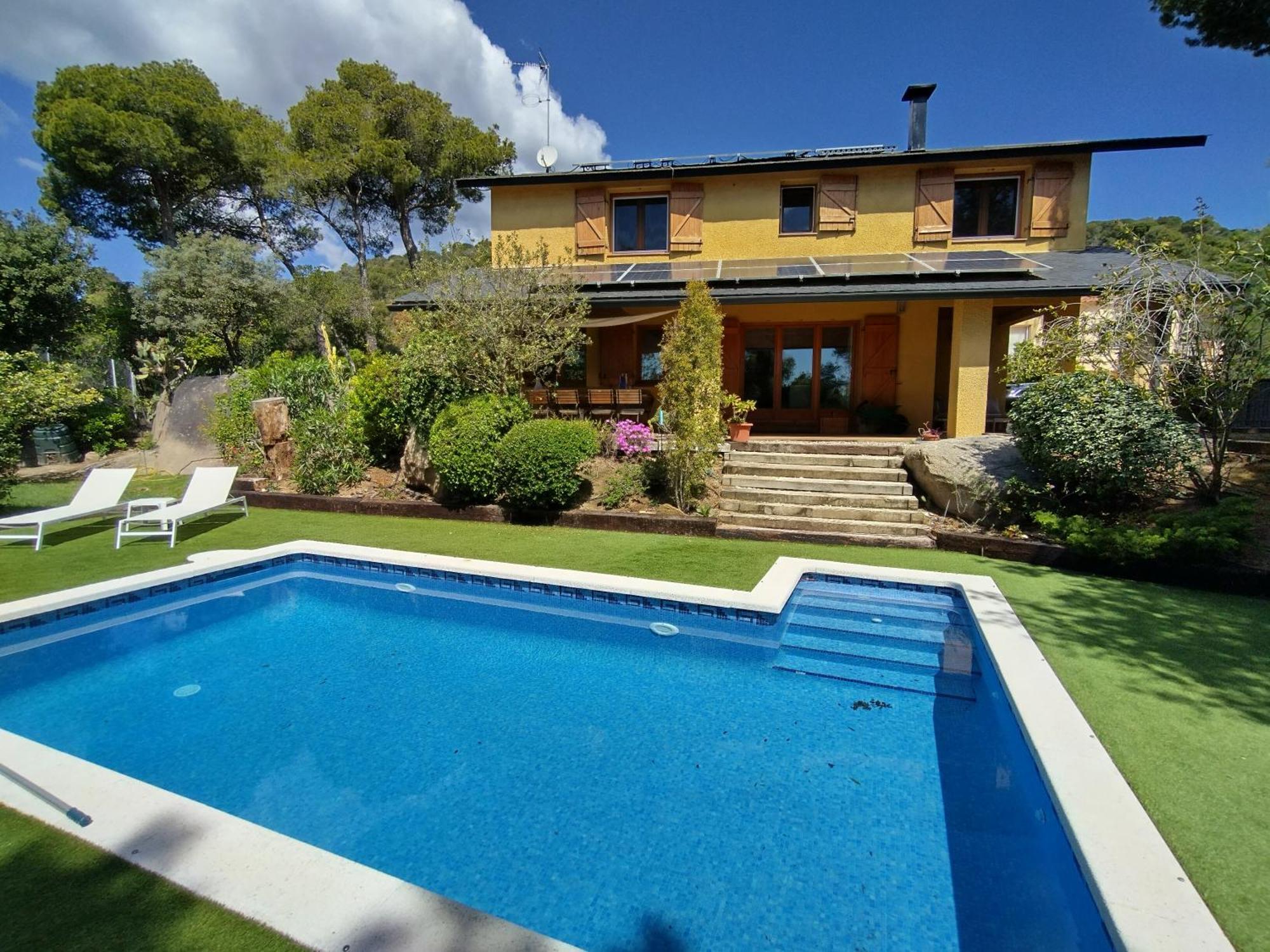 Willa Casa Feliz Sant Cebrià de Vallalta Zewnętrze zdjęcie
