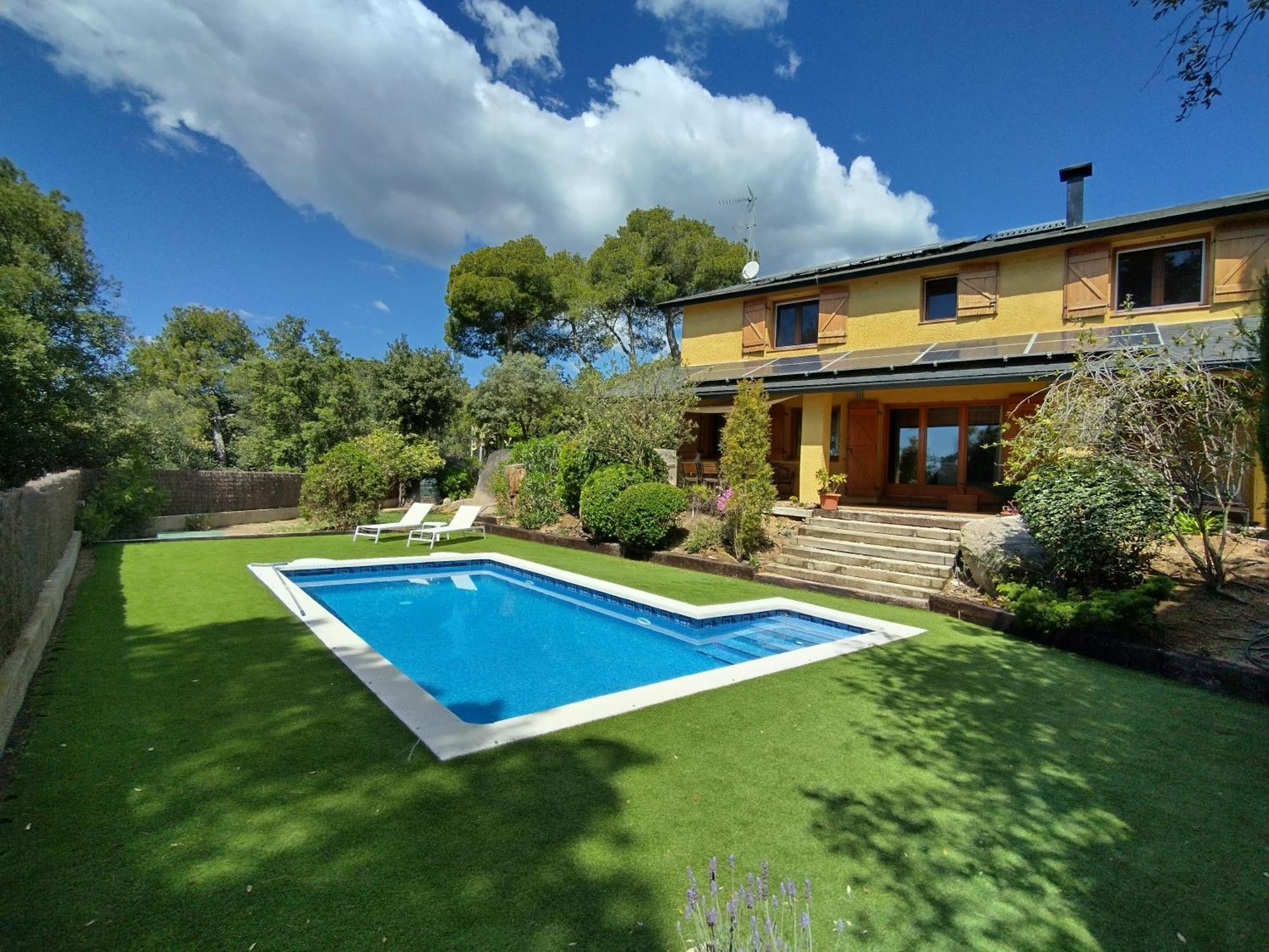 Willa Casa Feliz Sant Cebrià de Vallalta Zewnętrze zdjęcie
